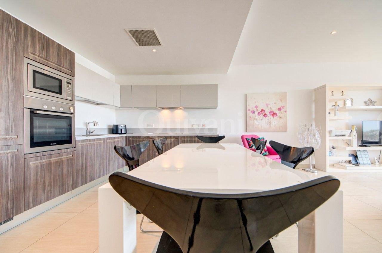 Gzira, Furnished, Apartment