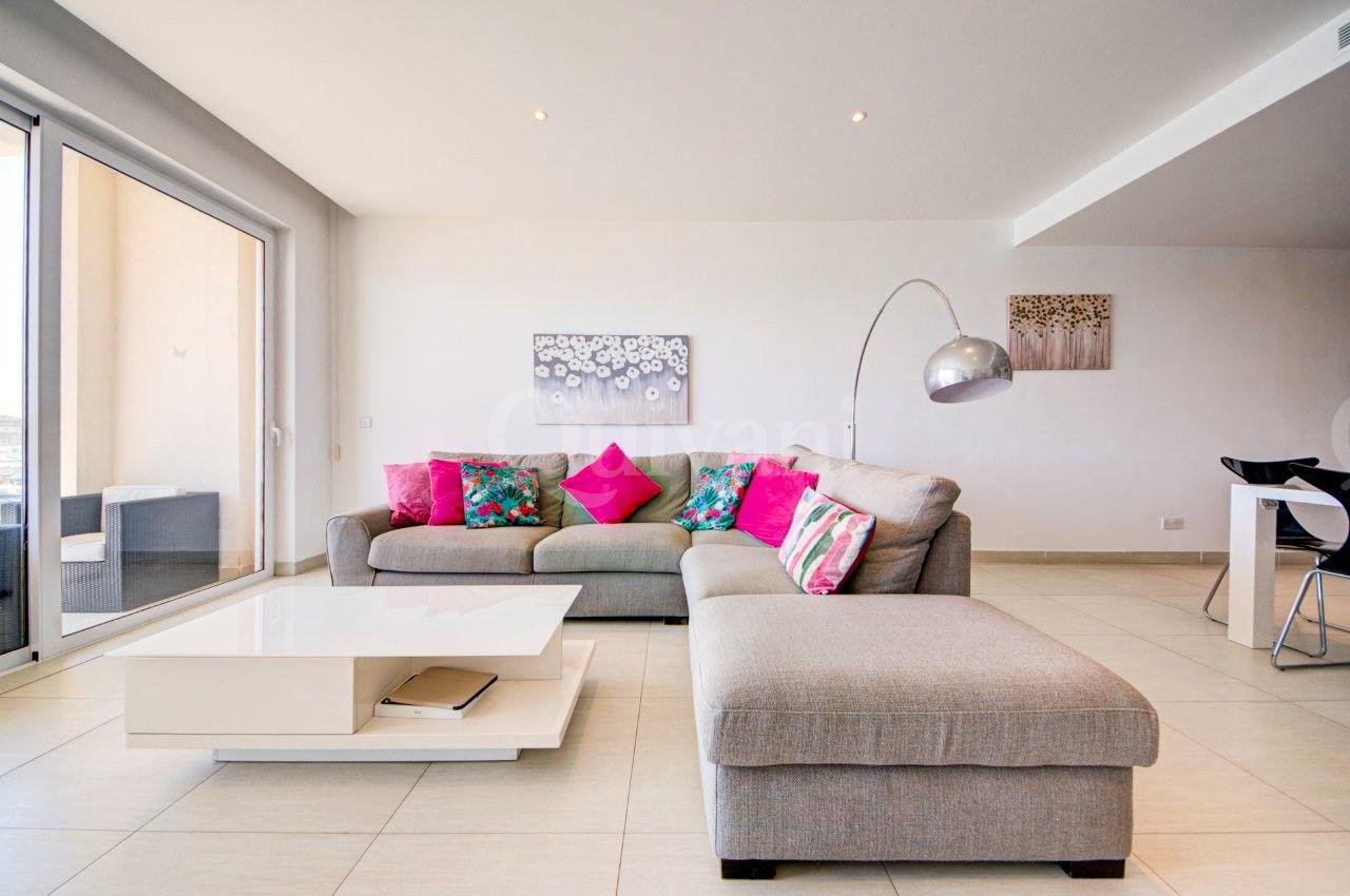 Gzira, Furnished, Apartment