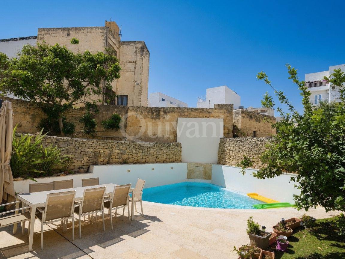 Spacious House of Character in UCA of Zebbug