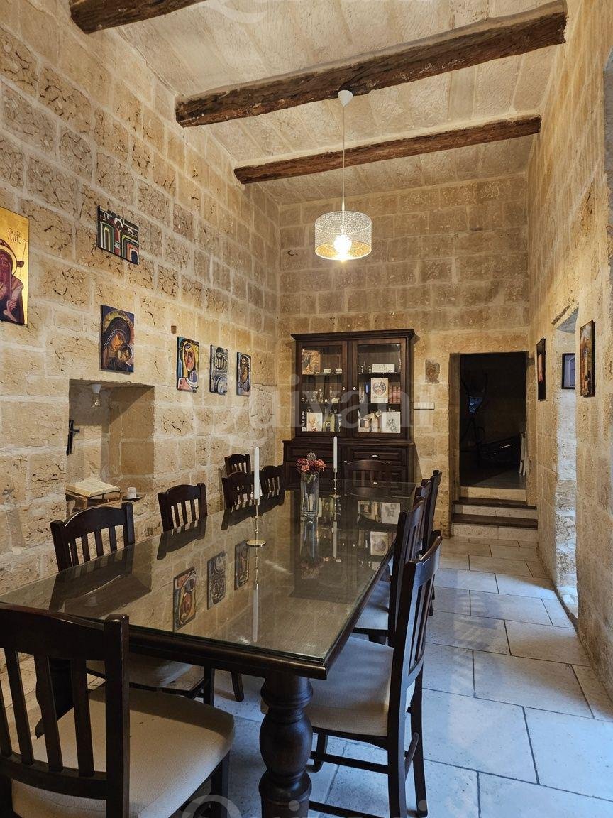Spacious House of Character in UCA of Zebbug