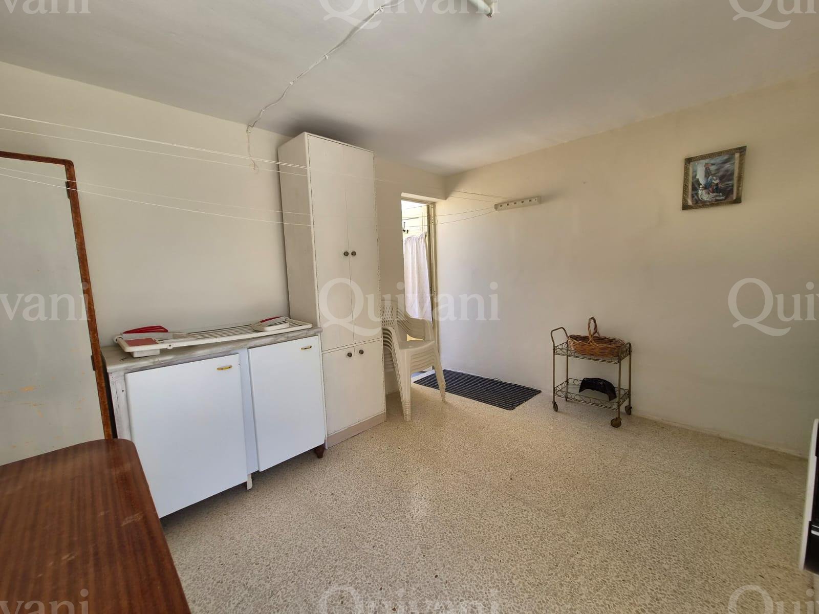 FGURA - Solitary maisonette with garage and airspace