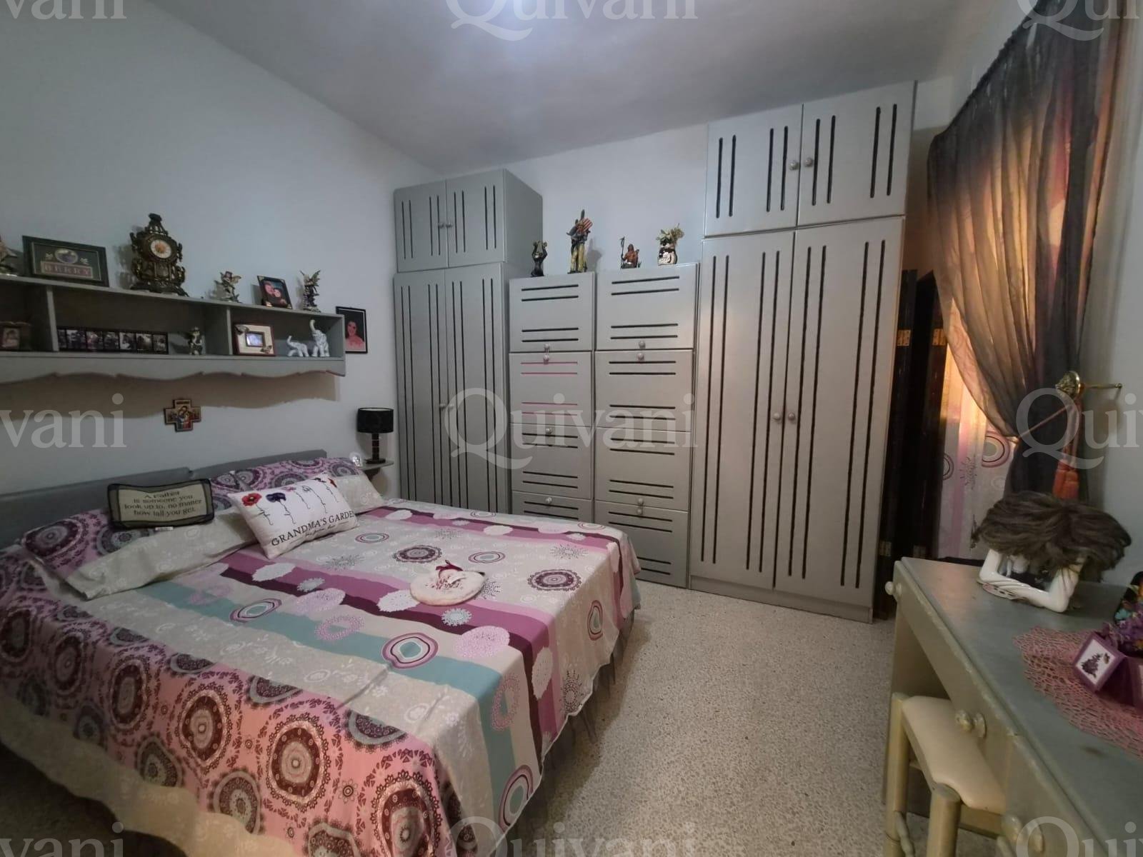 FGURA - Solitary maisonette with garage and airspace