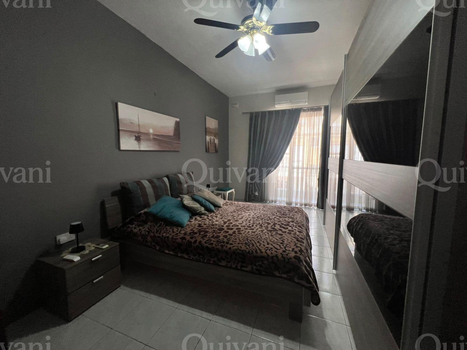 Fully Furnished 2 Bedrooms Apartment with outdoor BBQ Area and washroom on the Roof Terrace