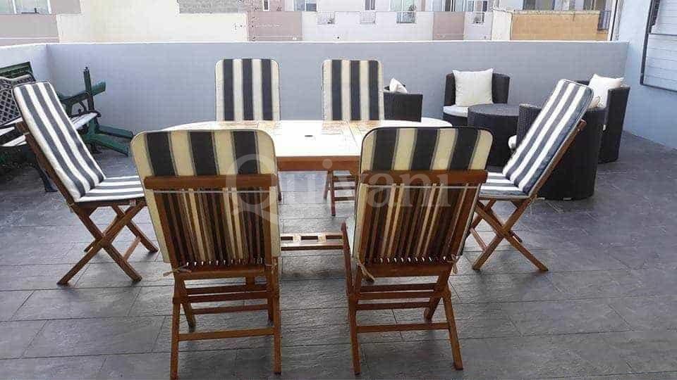 Fully Furnished 2 Bedrooms Apartment with outdoor BBQ Area and washroom on the Roof Terrace