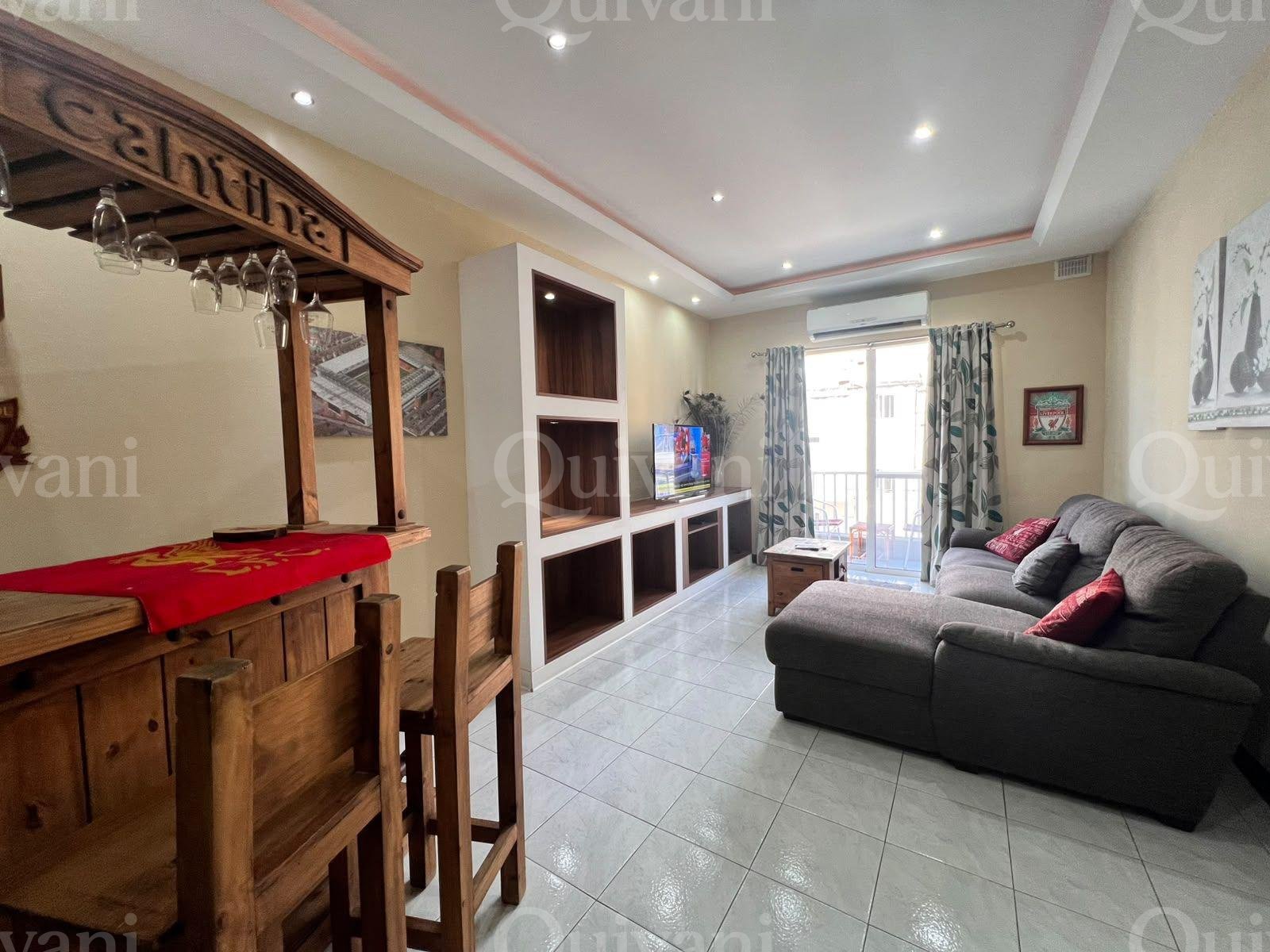Fully Furnished 2 Bedrooms Apartment with outdoor BBQ Area and washroom on the Roof Terrace