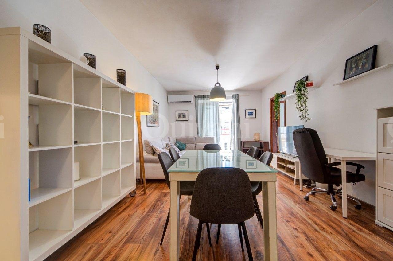 Fully furnished 2 bedroom plus study apartment