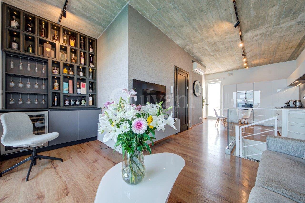 St Julians, Furnished Duplex Apartment
