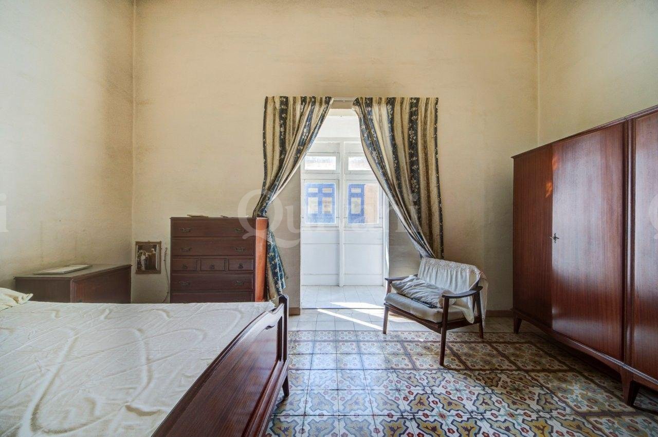 Sliema - Unconverted Townhouse in Sliema