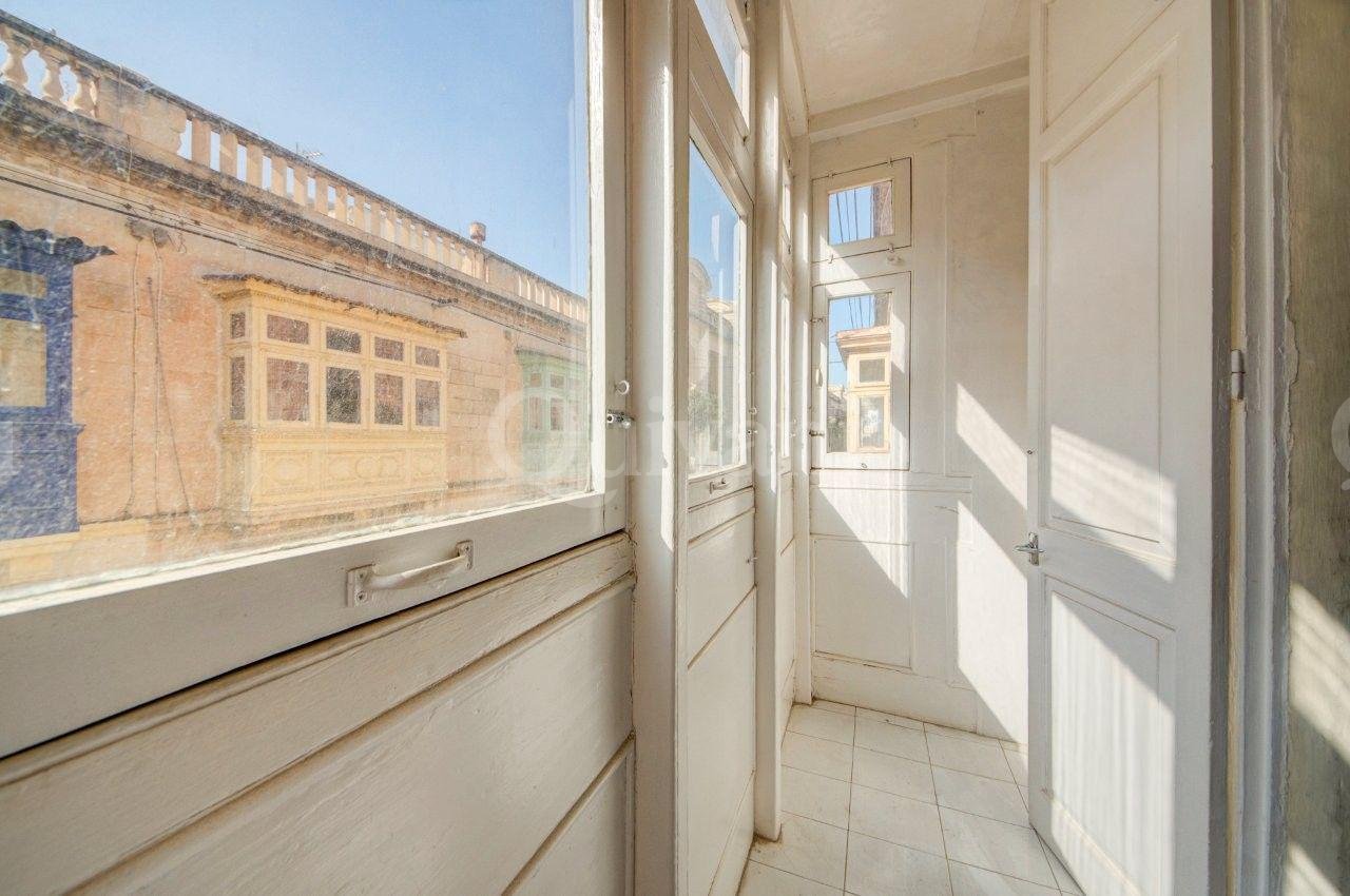 Sliema - Unconverted Townhouse in Sliema