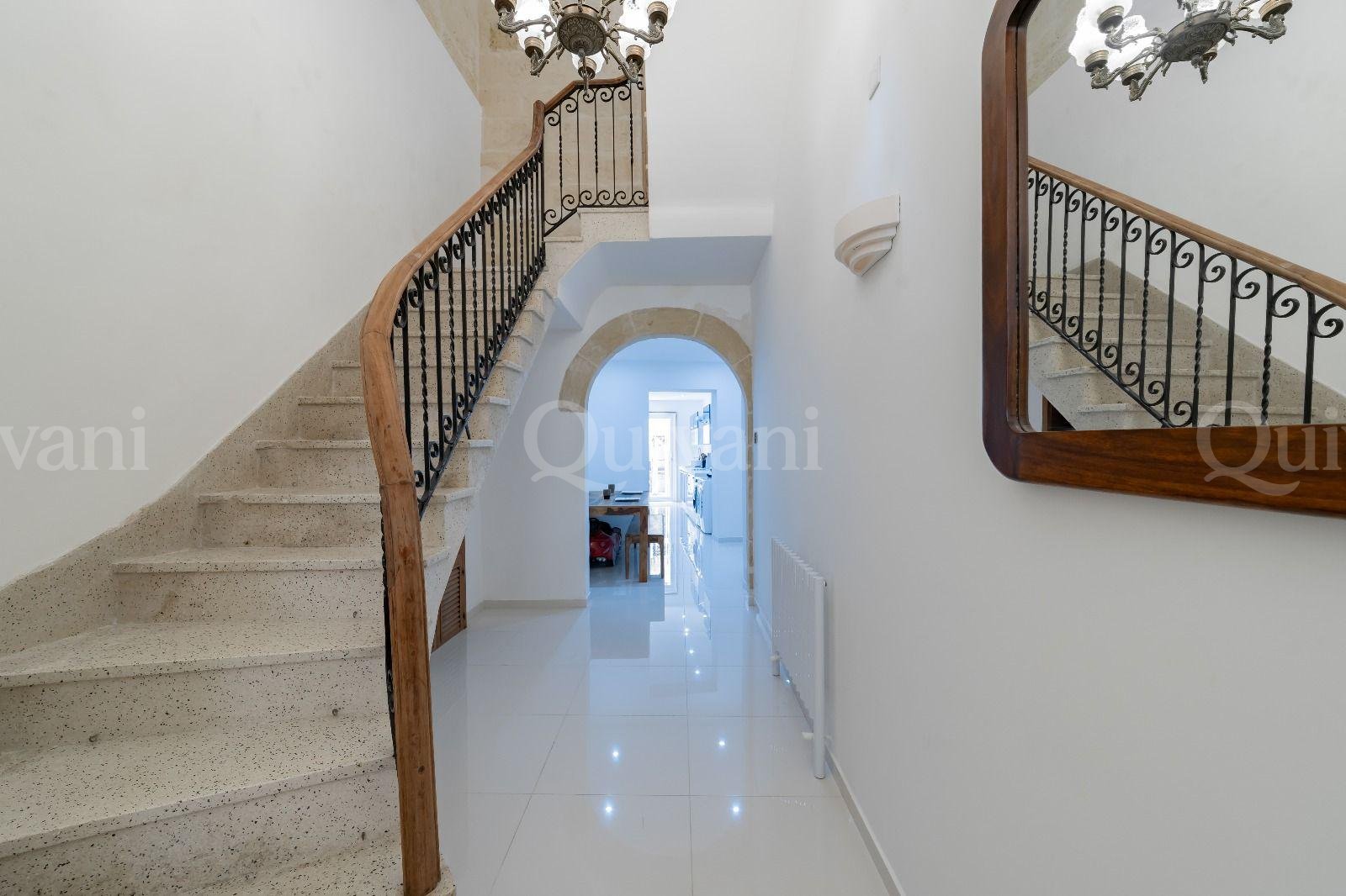 4 bedroom converted town house in UCA