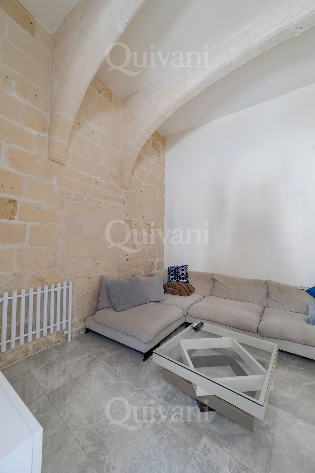 4 bedroom converted town house in UCA