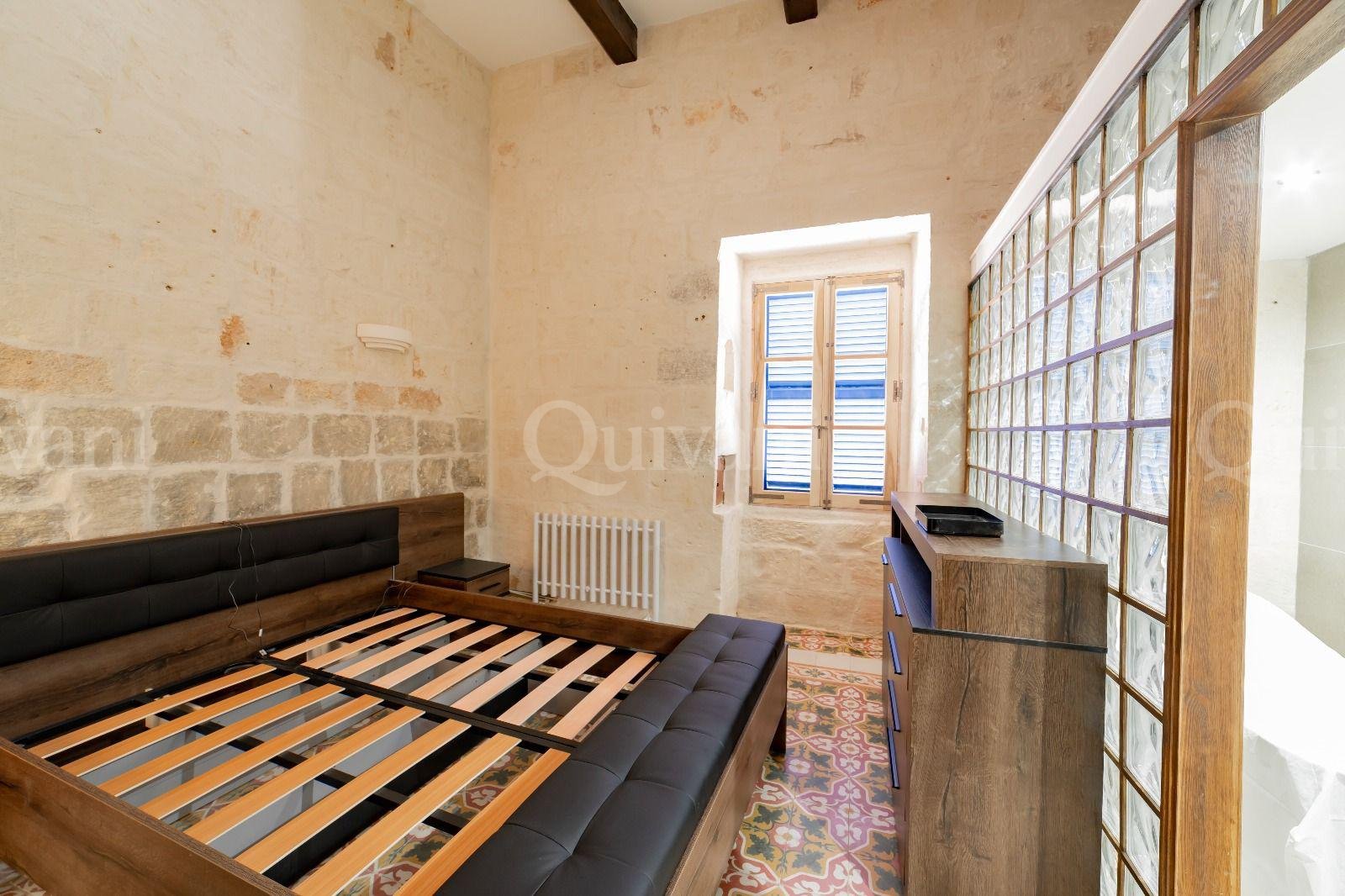4 bedroom converted town house in UCA