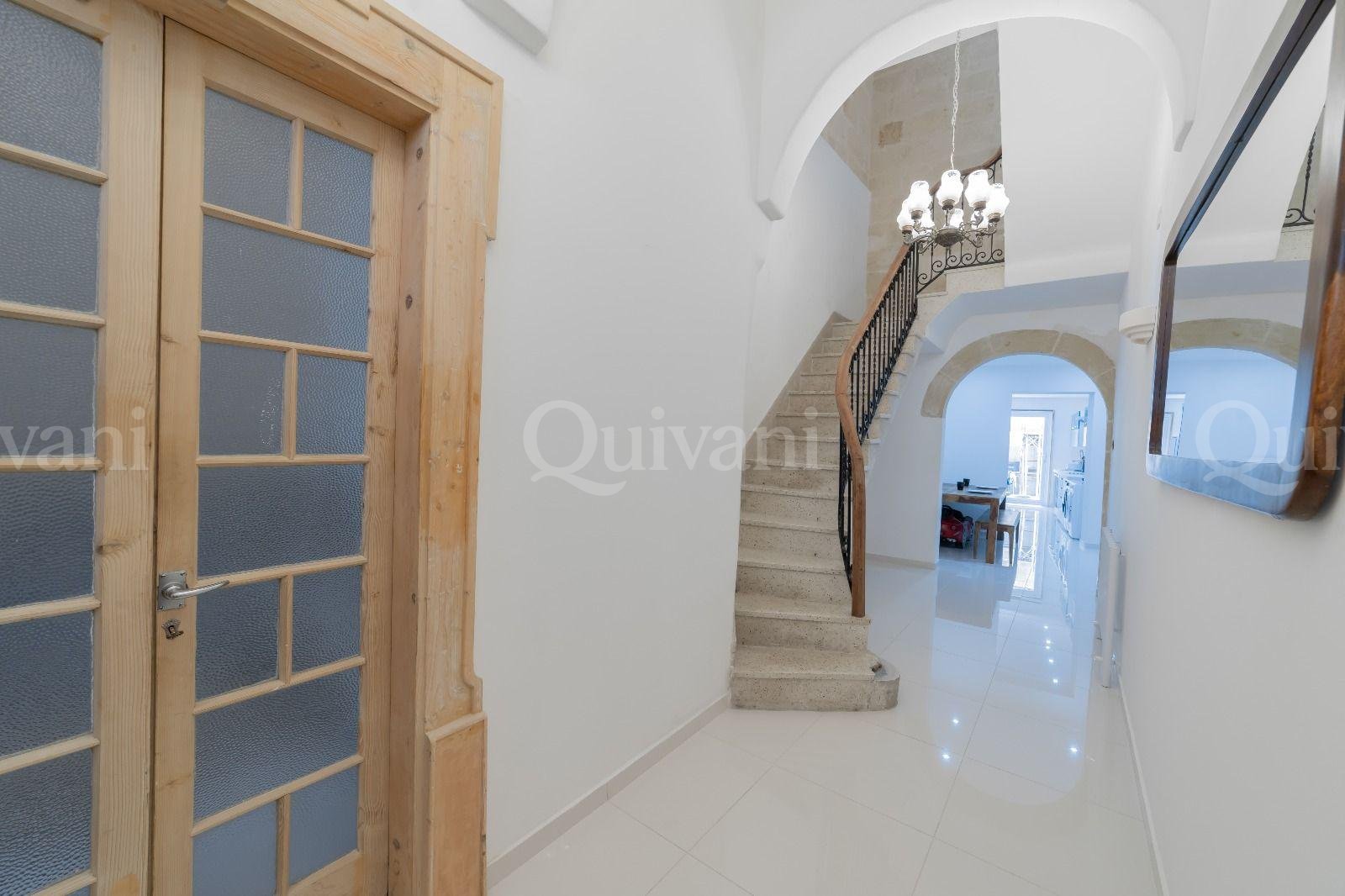 4 bedroom converted town house in UCA