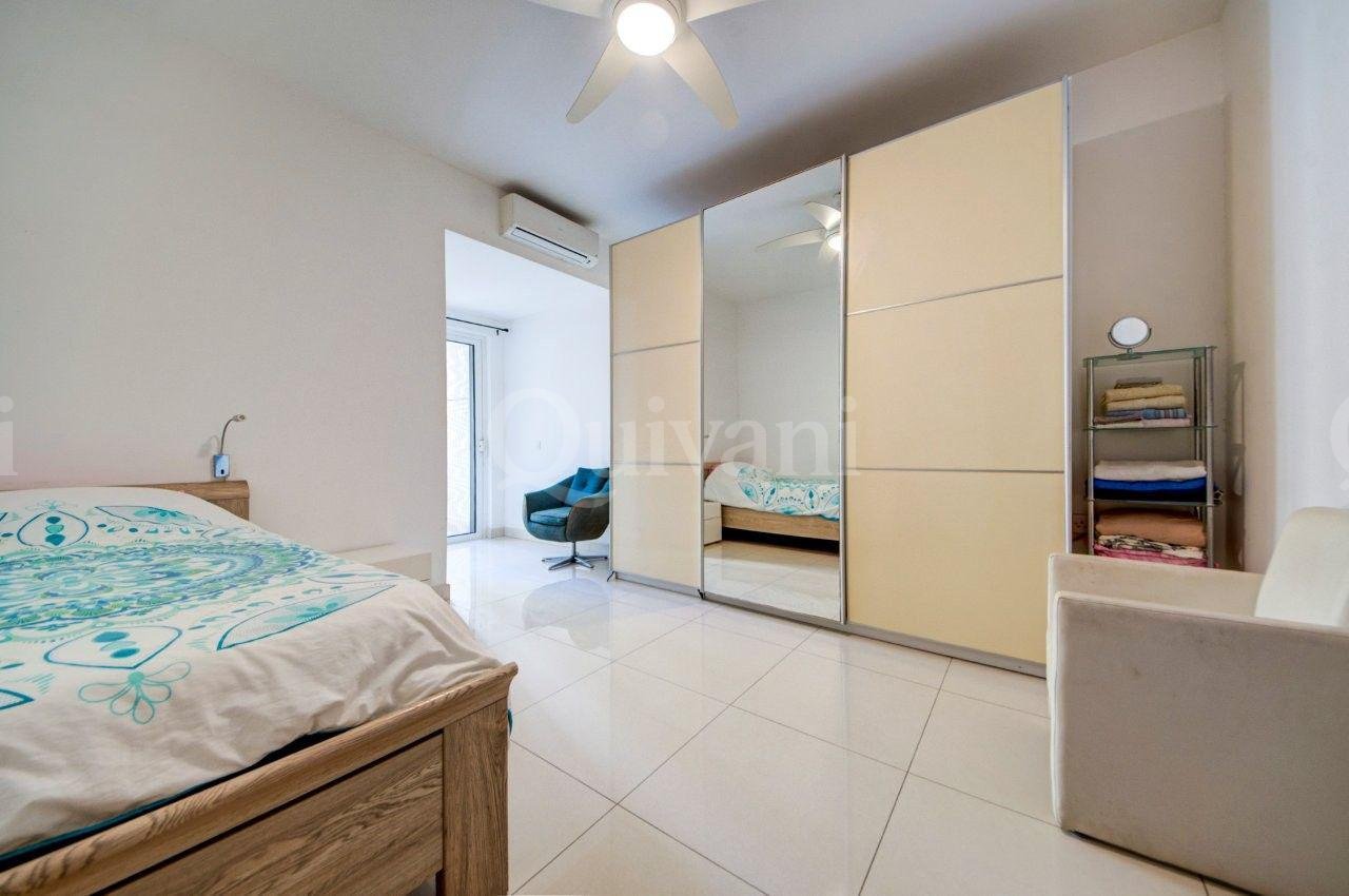 Sliema, Furnished Apartment with Car Space