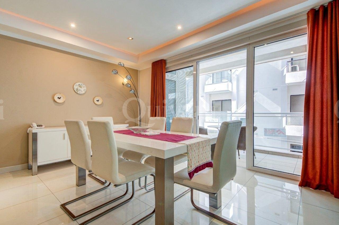 Sliema, Furnished Apartment with Car Space