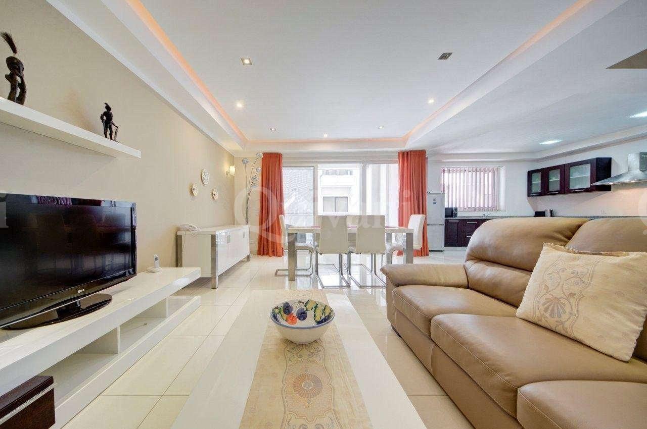 Sliema, Furnished Apartment with Car Space
