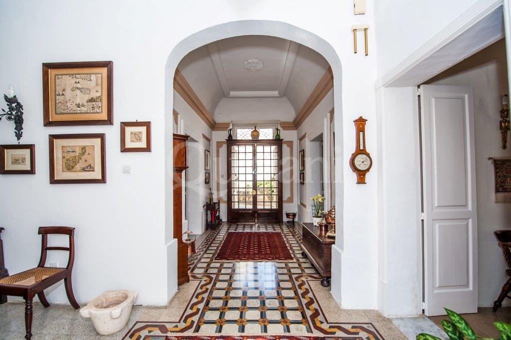 St Julians, Converted Town House