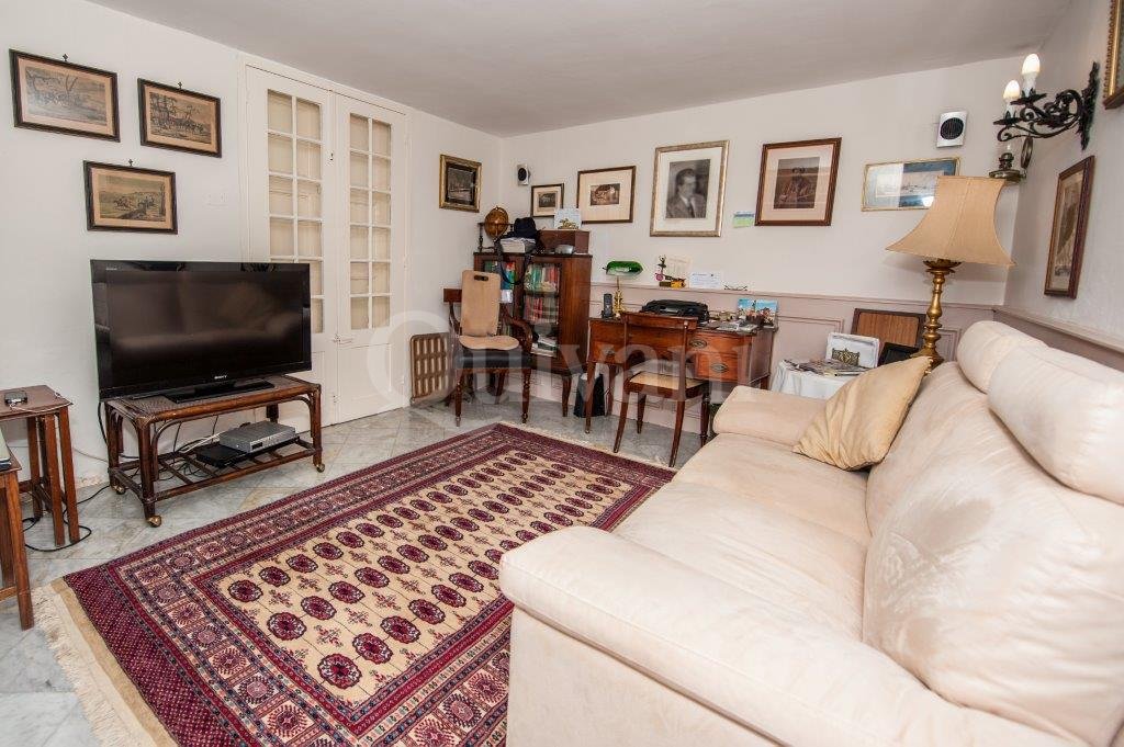 St Julians, Converted Town House