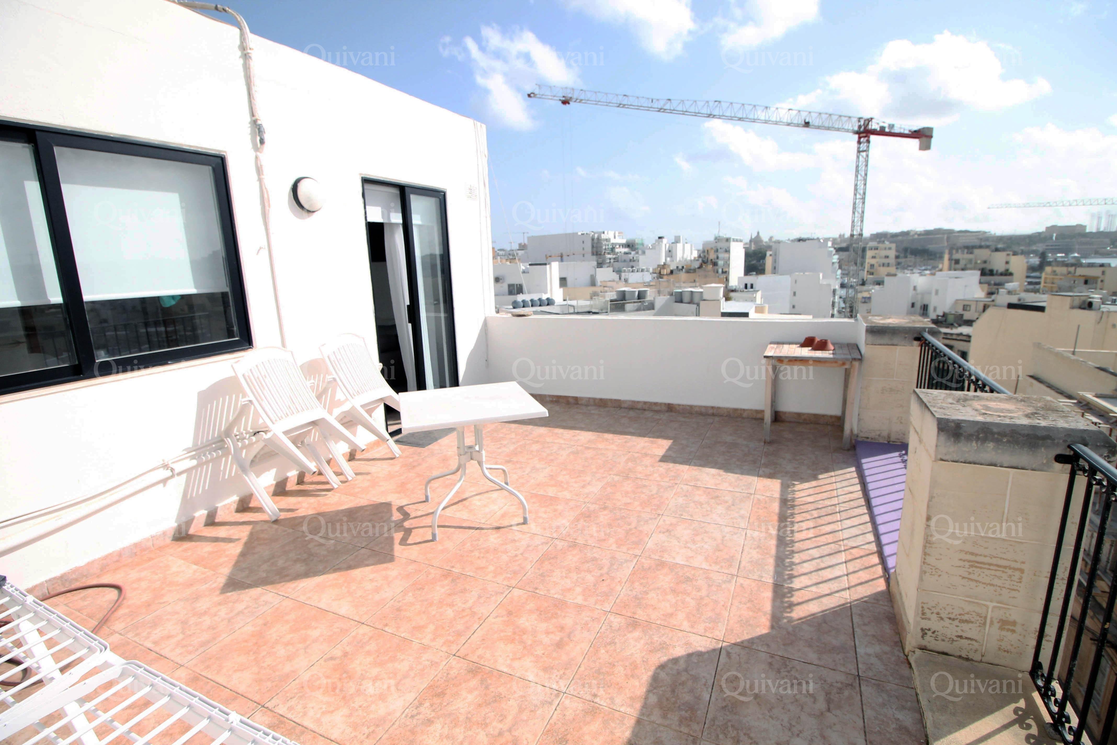 Gzira, Furnished Penthouse