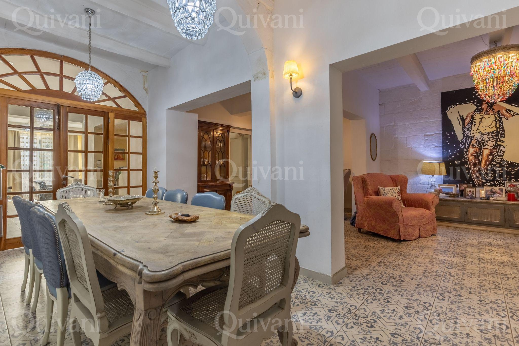 St Julians, Converted Town House
