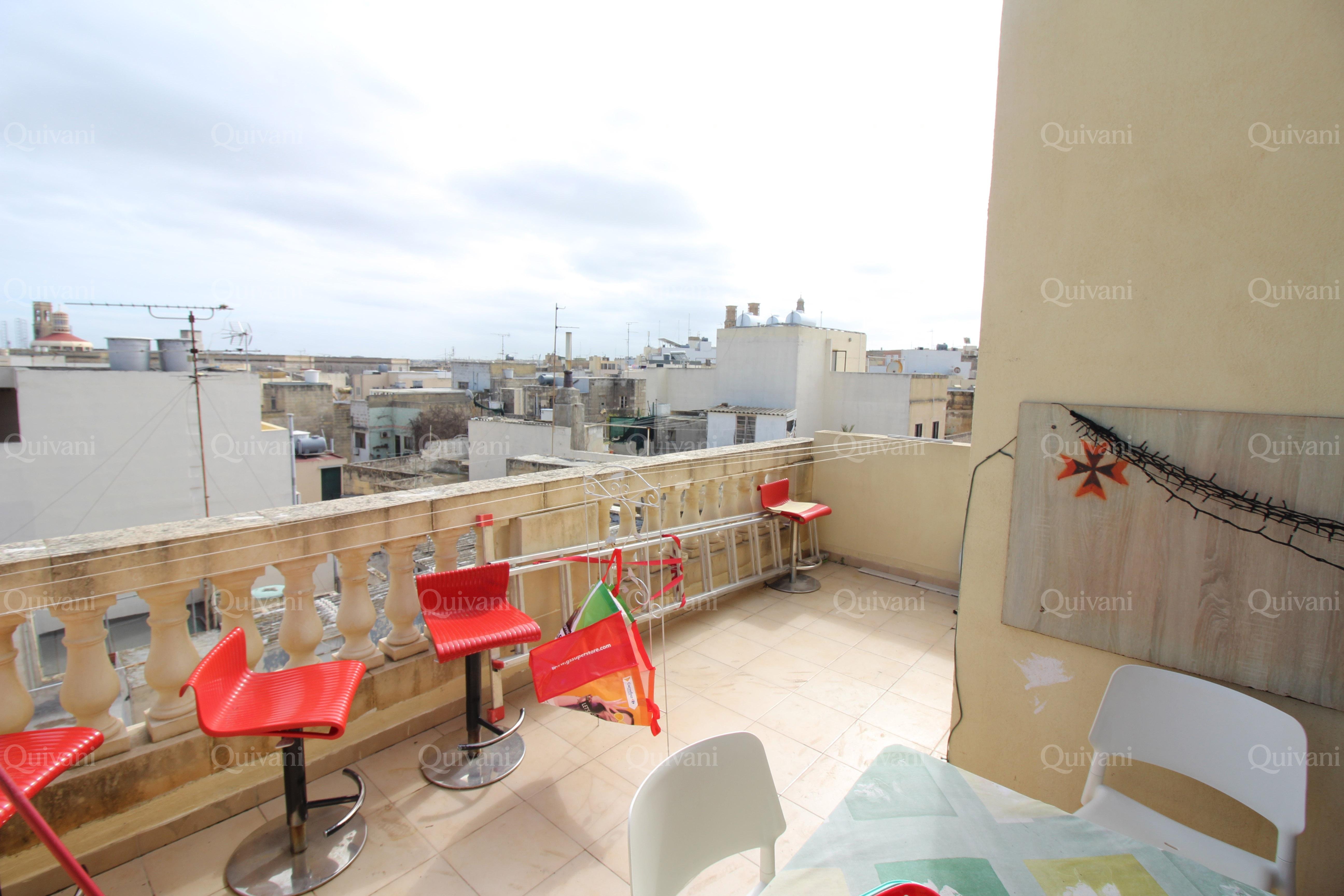 Hamrun, Furnished Penthouse