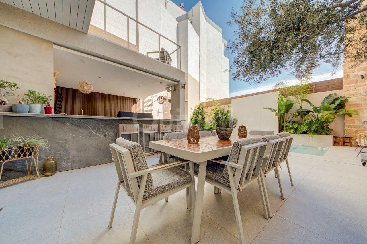 Qrendi, Converted House of Character