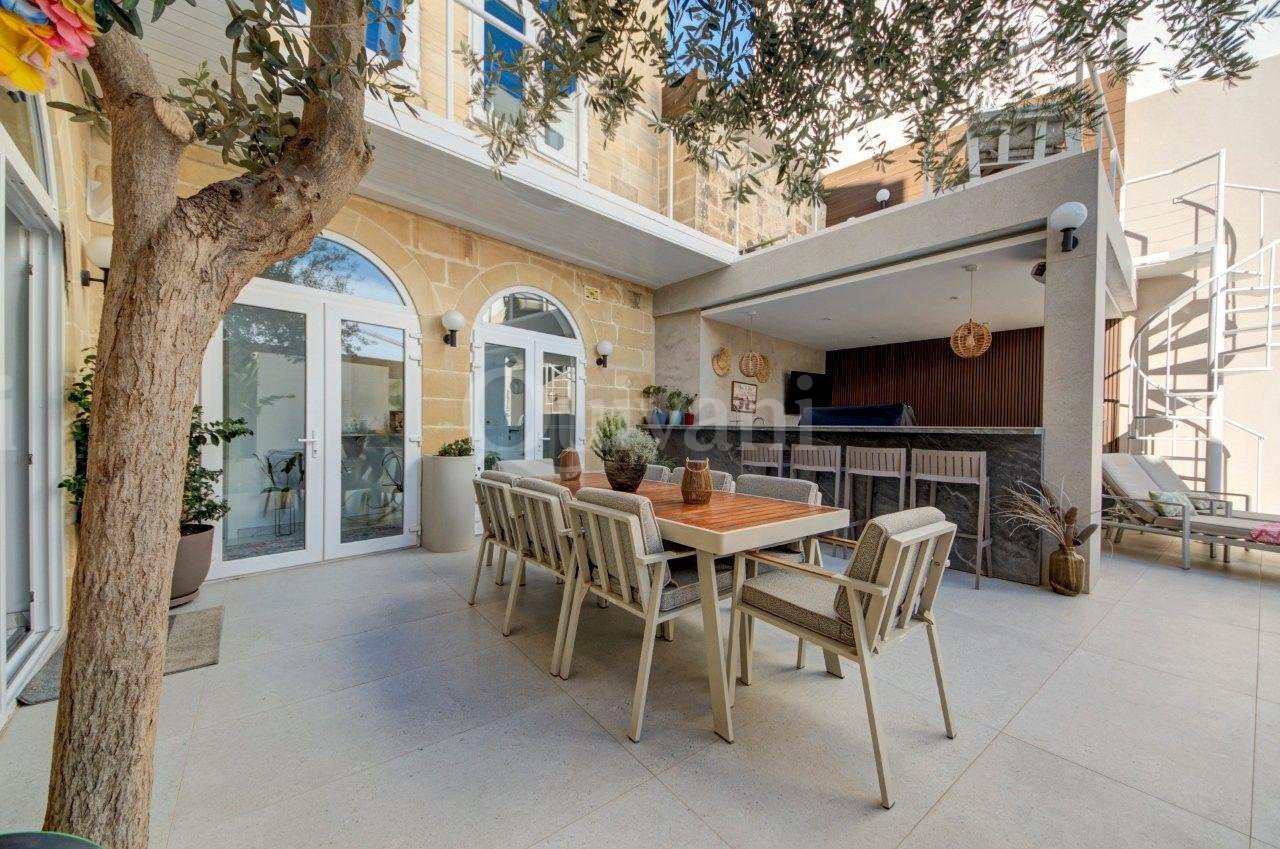 Qrendi, Converted House of Character