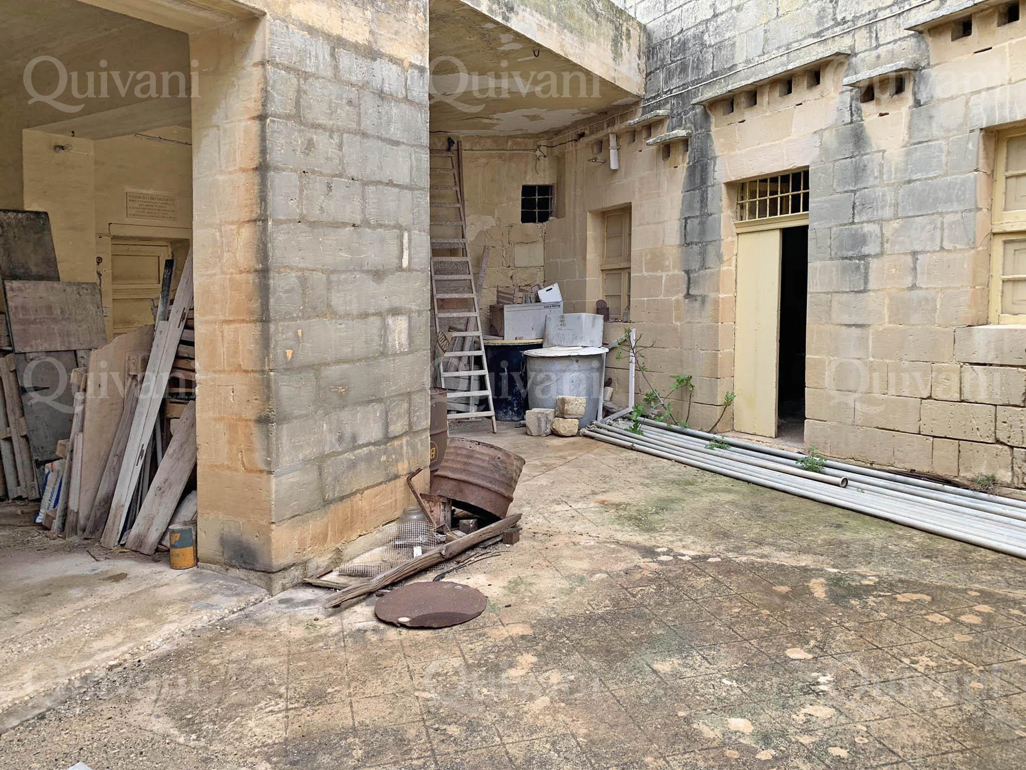 Zebbug, Unconverted Farmhouse