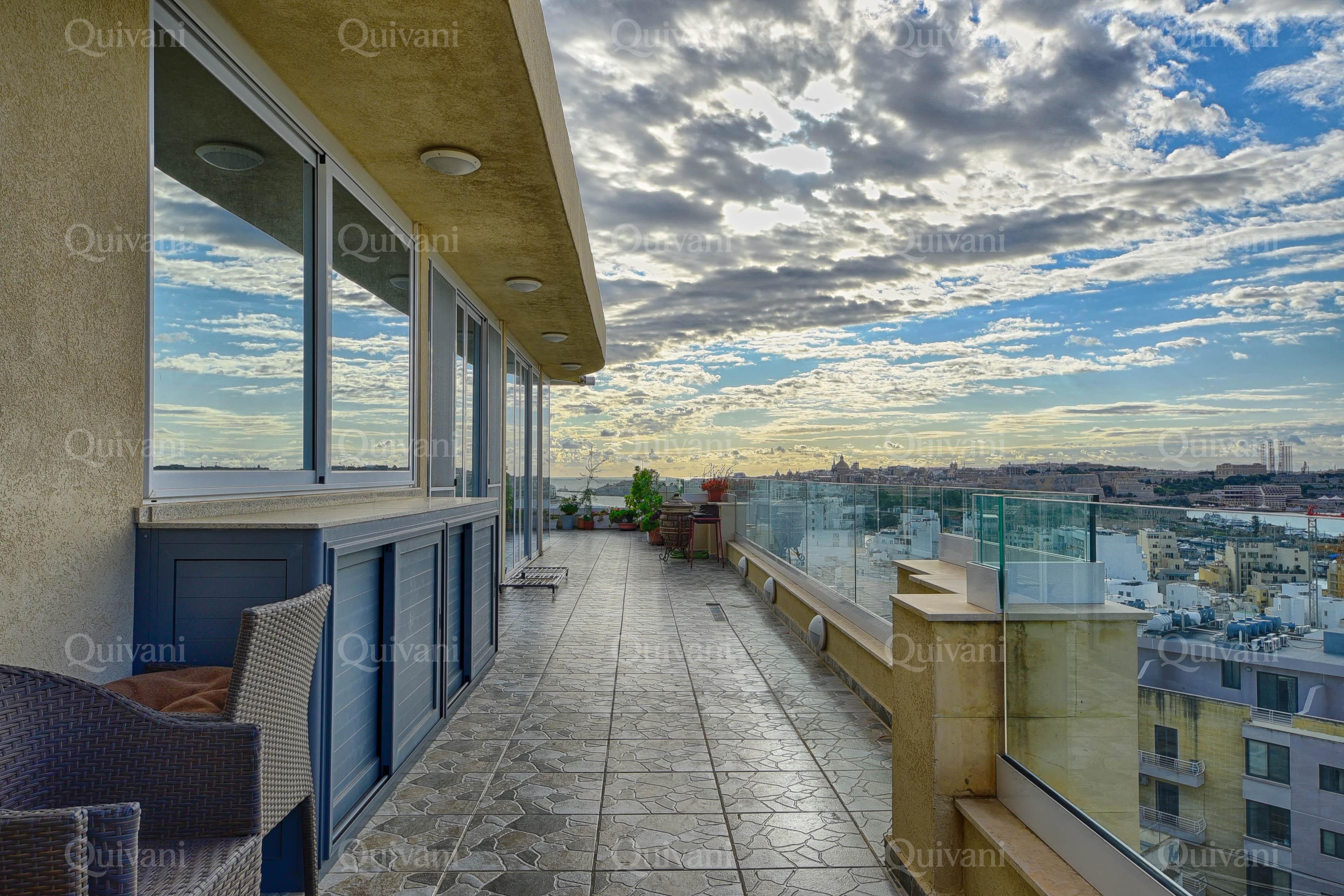 Gzira, Furnished Penthouse