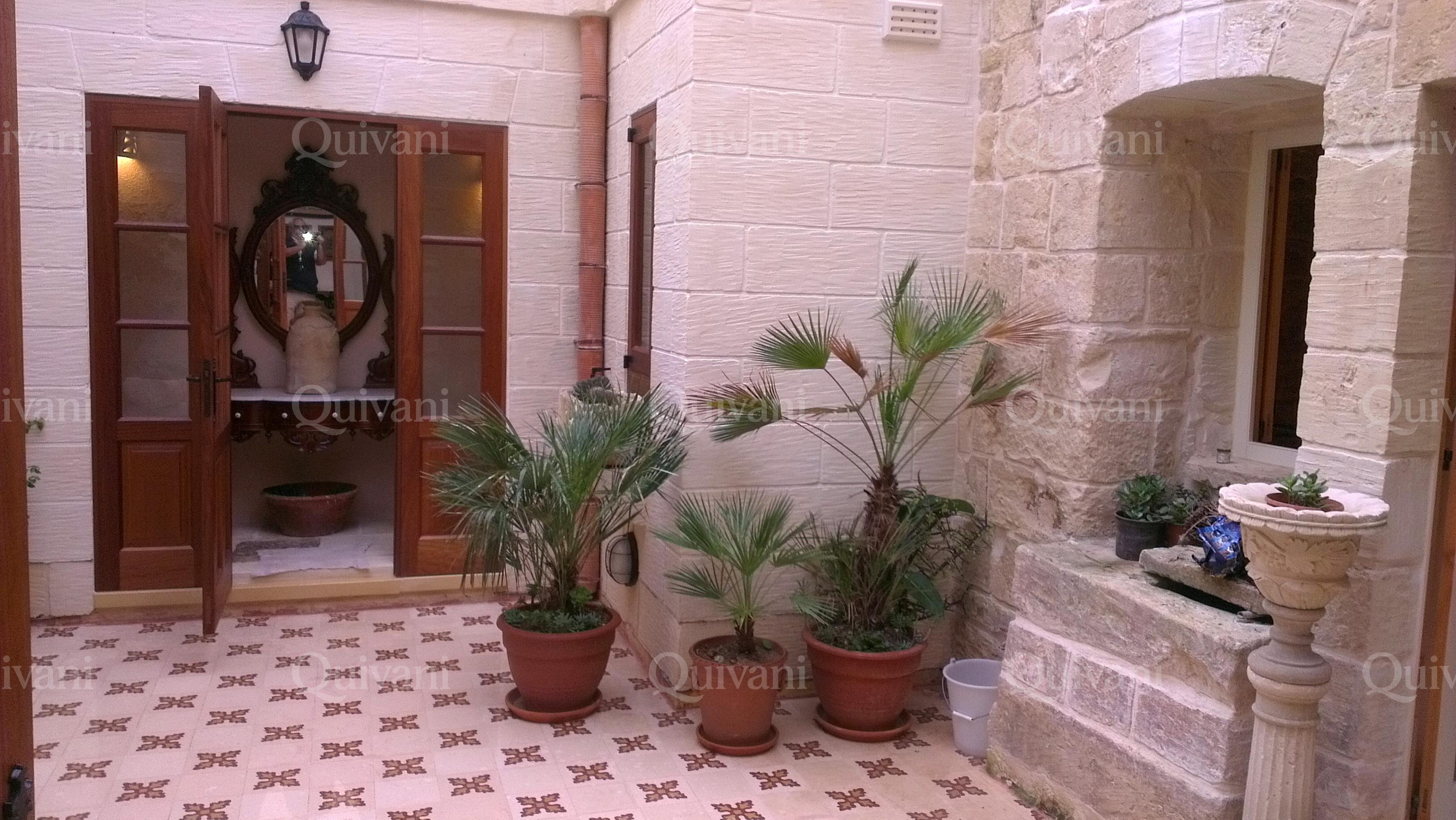 Zebbug, Furnished House of Character