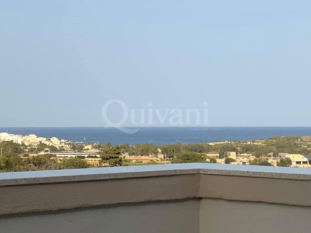 Zejtun, Furnished Penthouse
