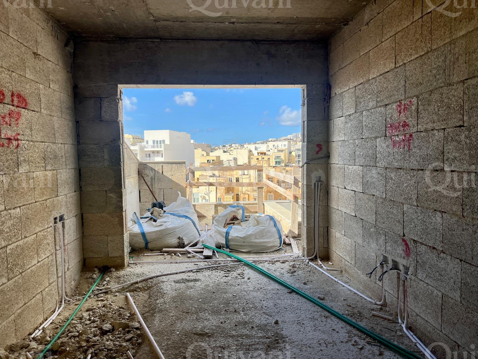 Gzira, Finished Penthouse