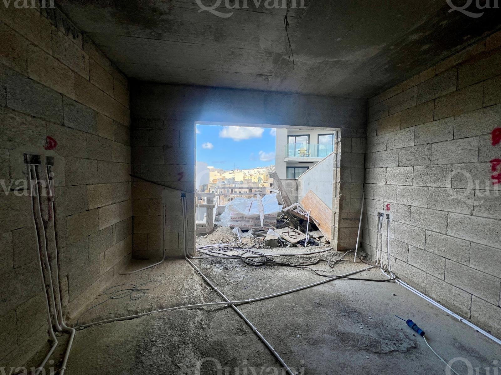 Gzira, Finished Penthouse