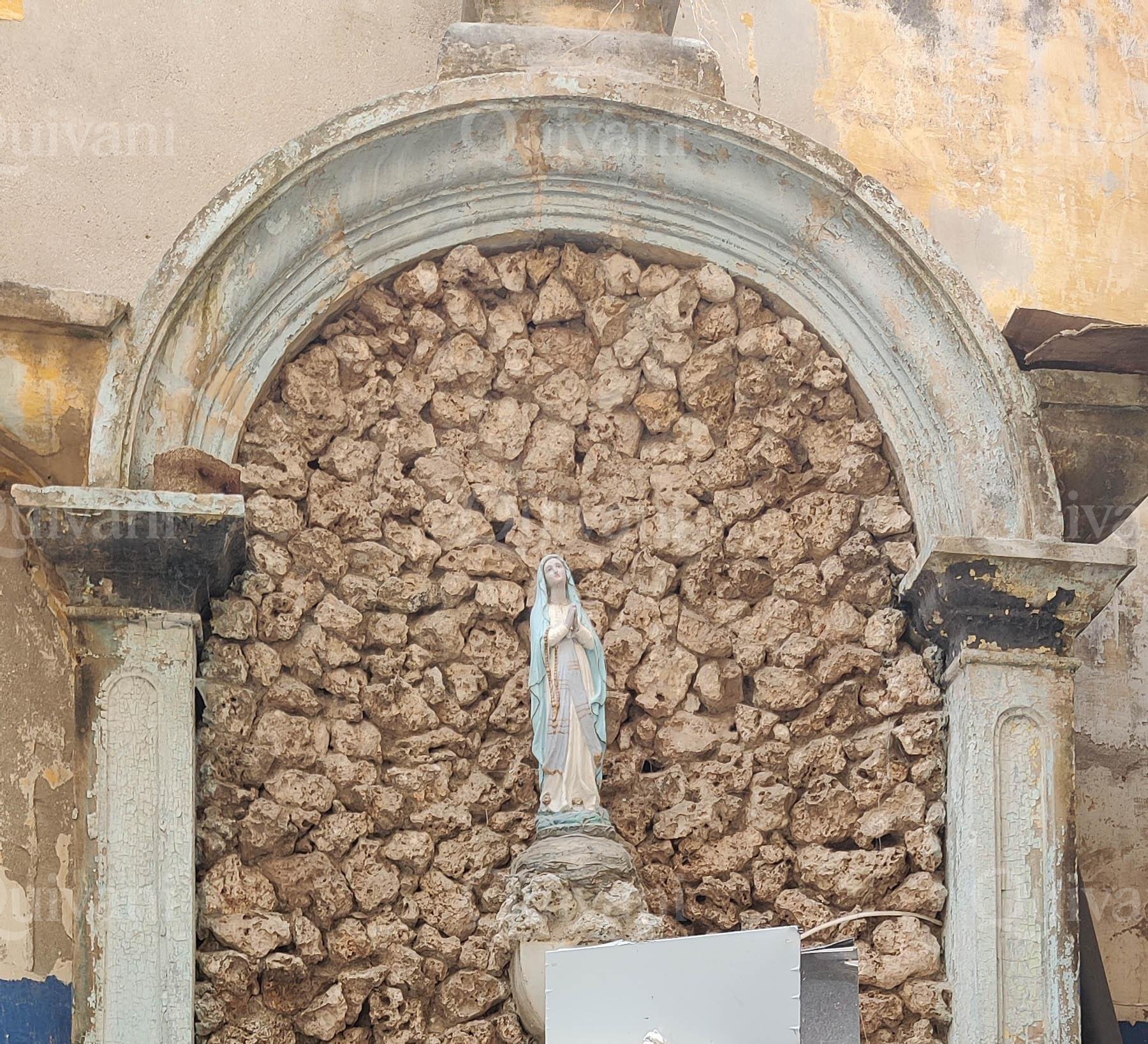 Qormi, Unconverted Townhouse