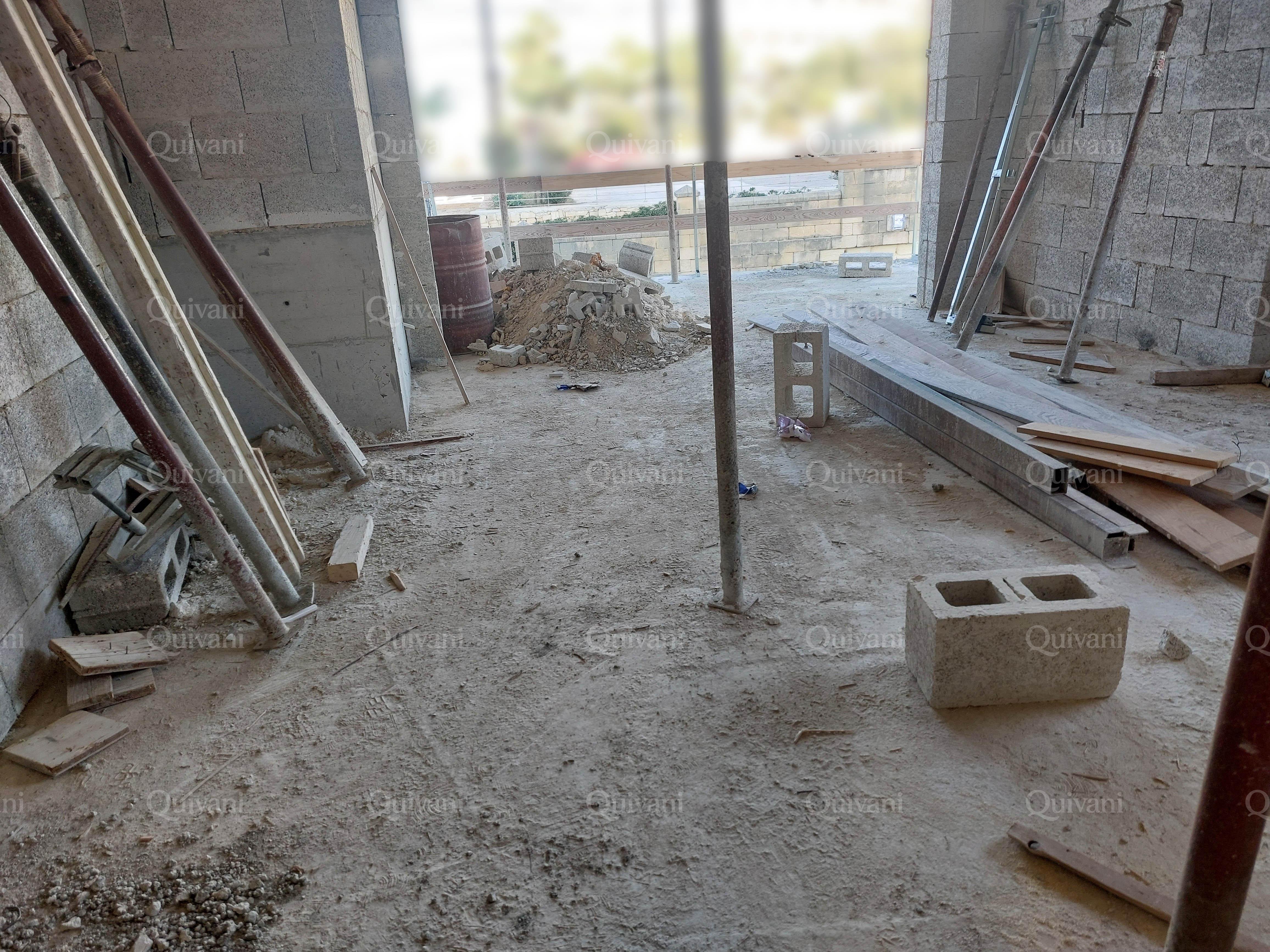 Salina, Finished Penthouse