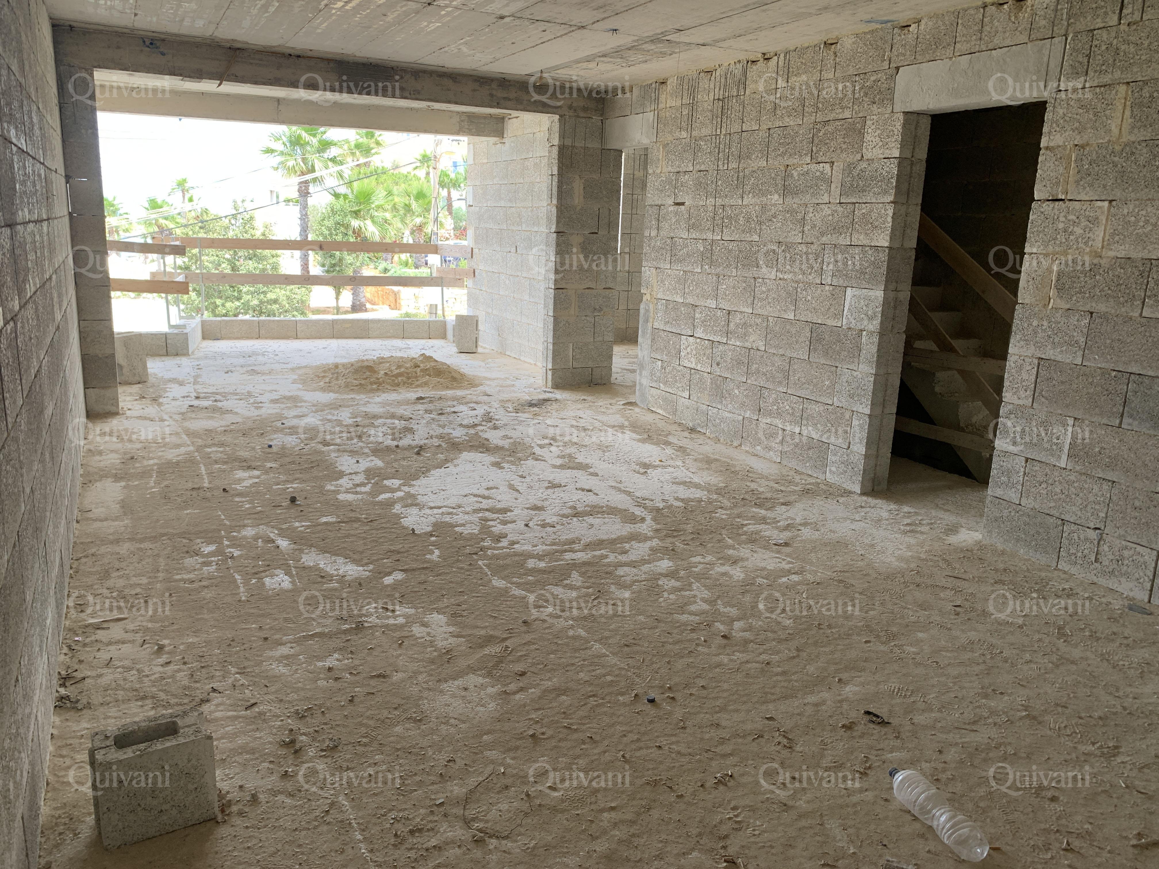 Salina, Finished Penthouse