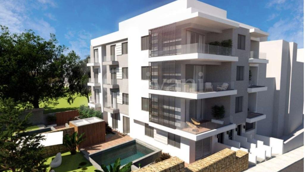 Salina, Finished Penthouse