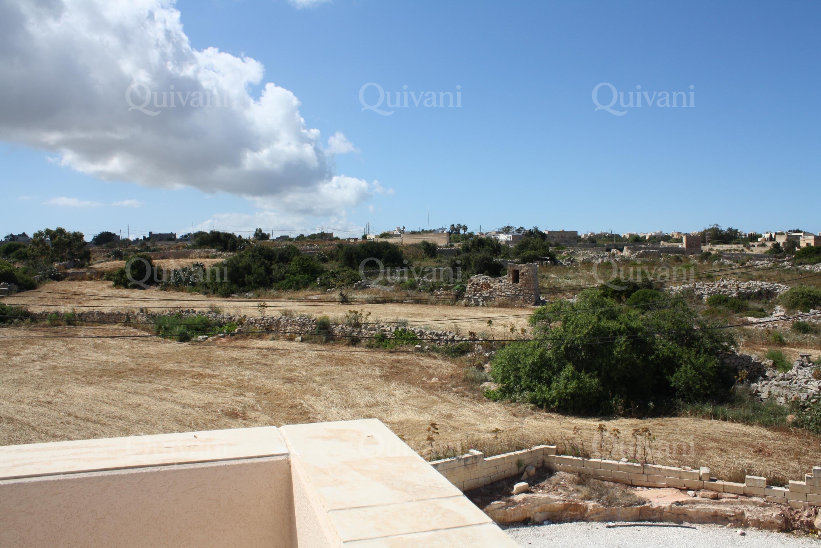 Tal-Ibrag, Furnished Semi-detached Villa