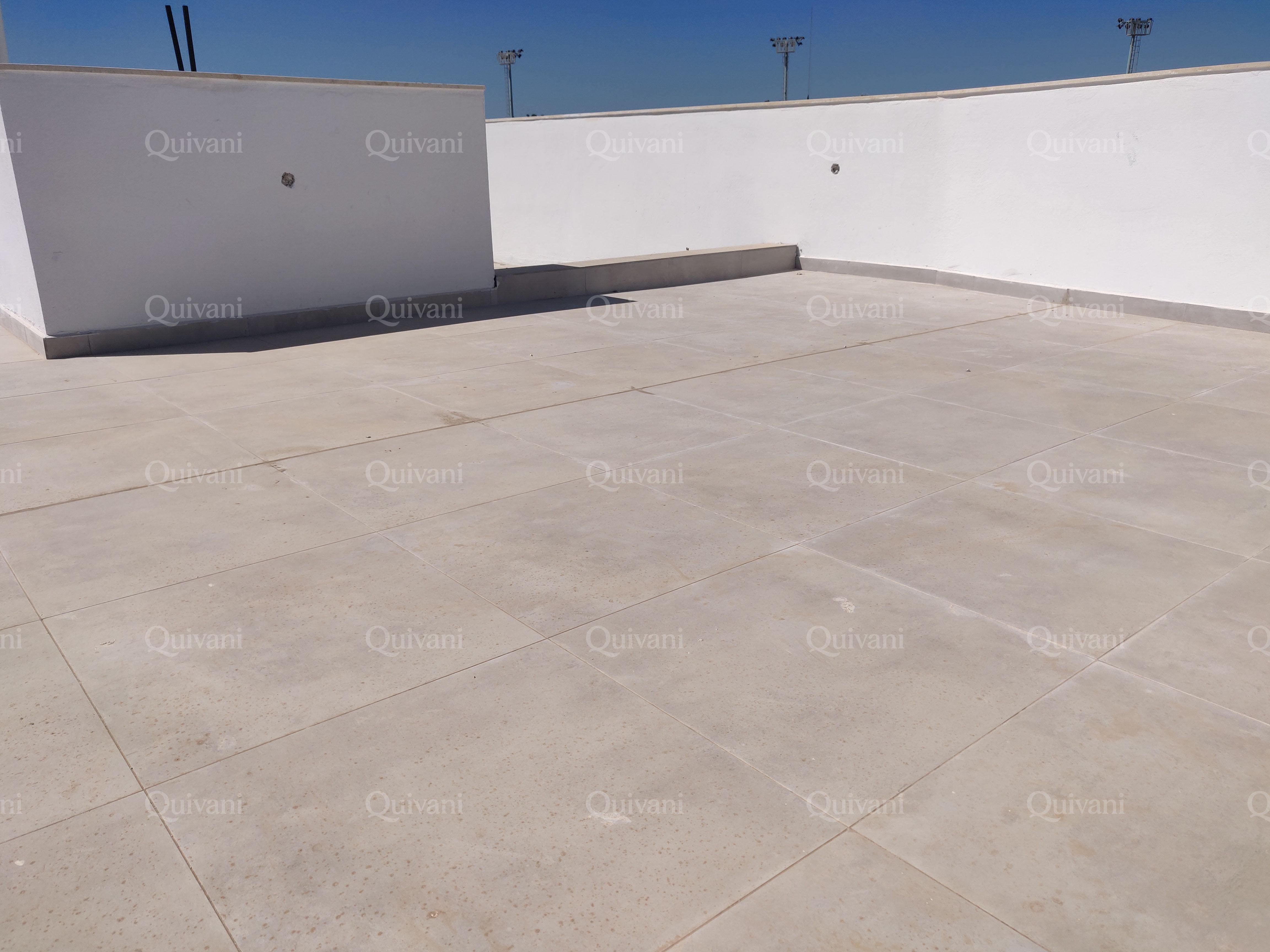 Mosta, Finished Garage