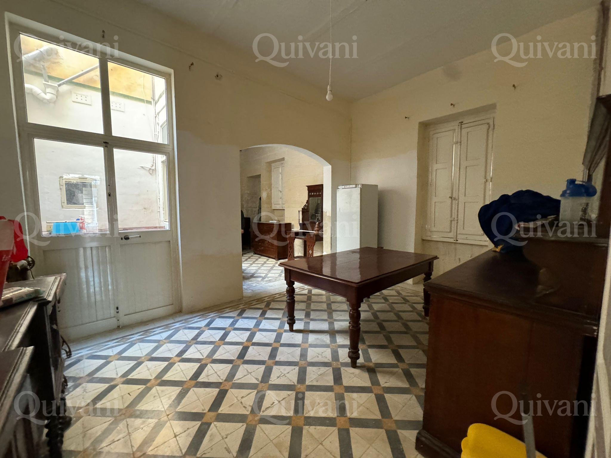 Sliema, Unconverted Townhouse