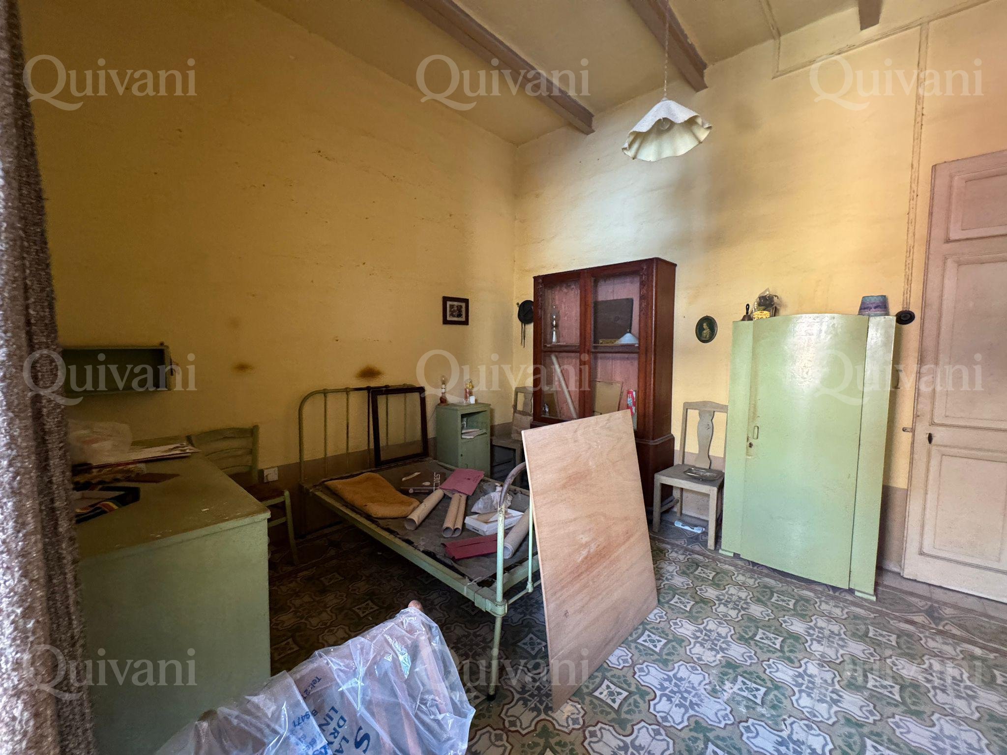Sliema, Unconverted Townhouse