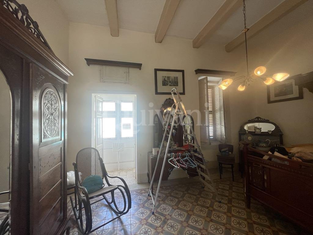 Sliema, Unconverted Townhouse