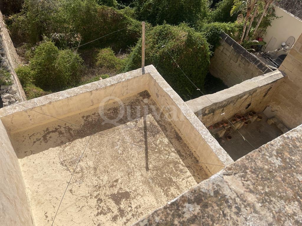 Sliema, Unconverted Townhouse
