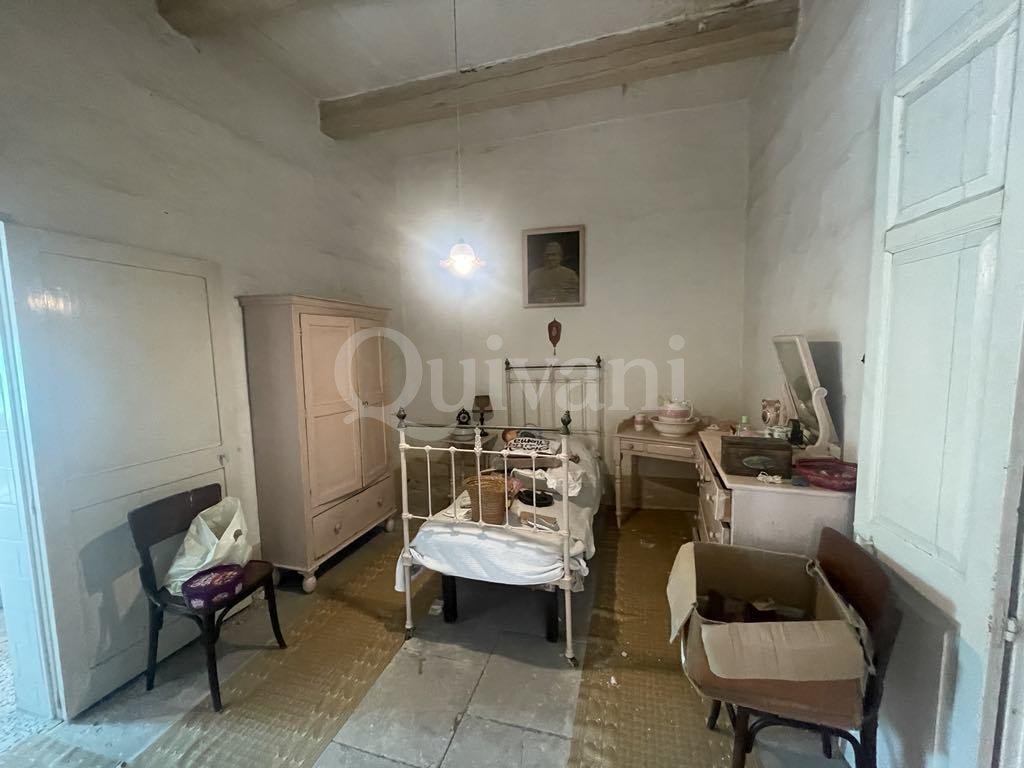 Sliema, Unconverted Townhouse