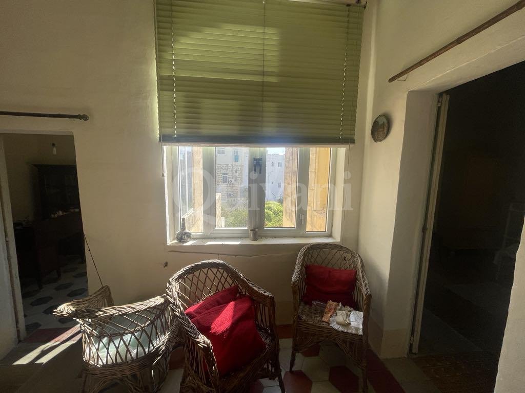 Sliema, Unconverted Townhouse