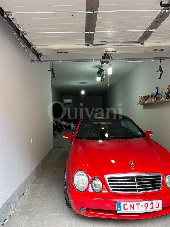 Santa Venera, Finished Garage