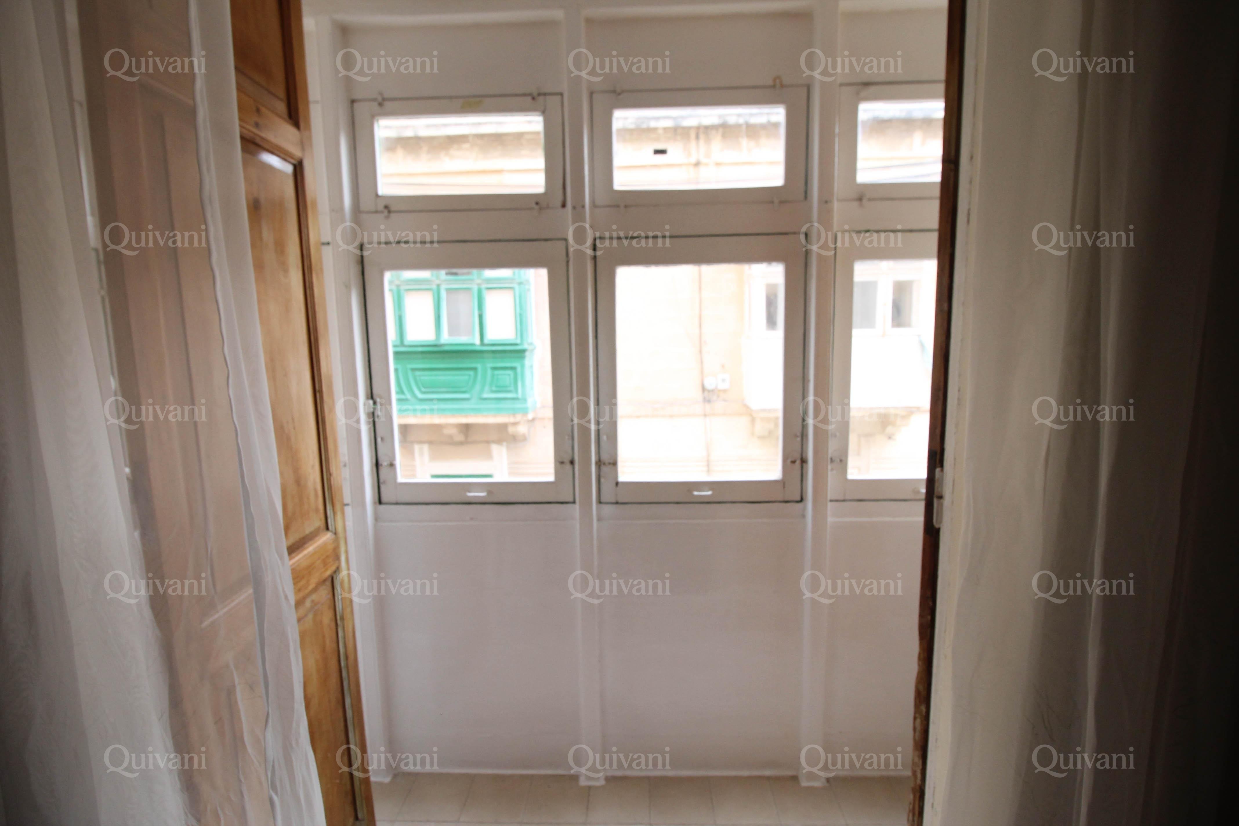 Sliema, Furnished Town House