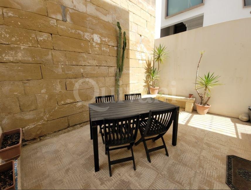 St Julians, Furnished Semi-detached Villa