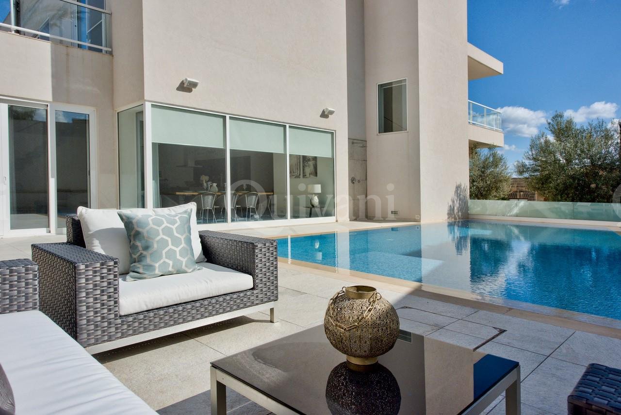 Tal-Ibrag, Furnished Villa