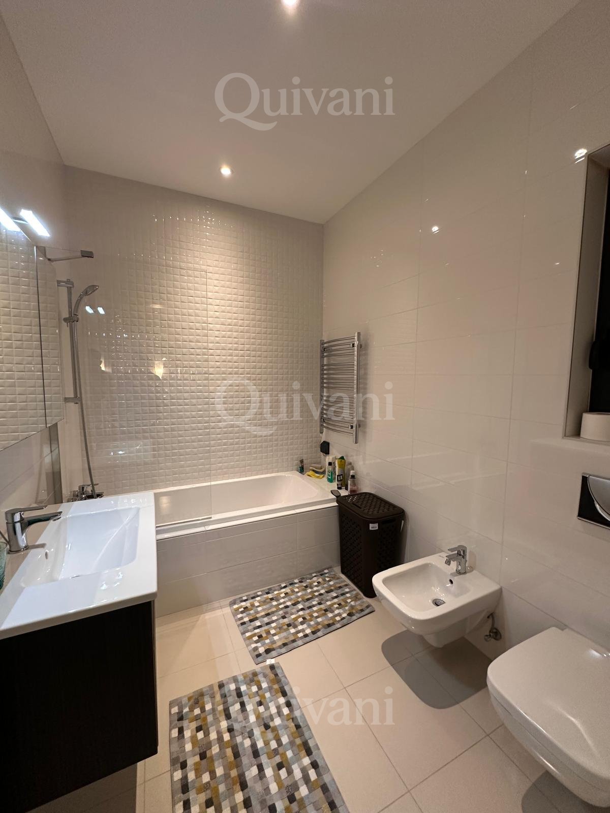 Pender Gardens, Furnished Duplex Apartment